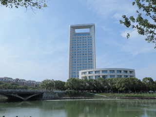 前湖校區圖書館